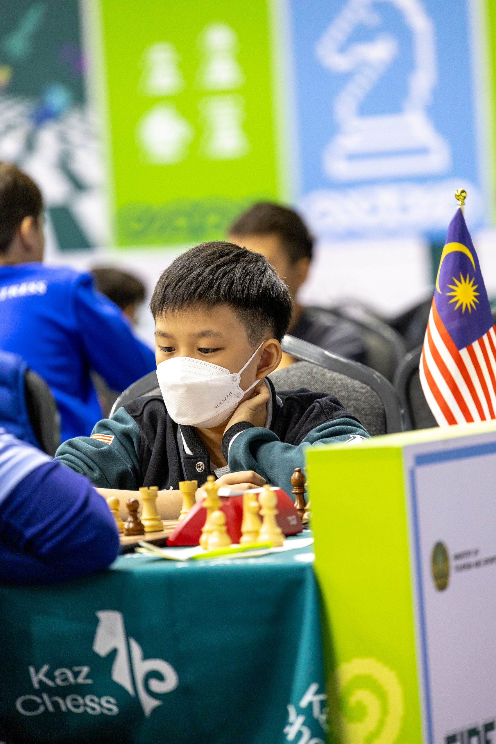 Series Chess Set Golden Rosewood & Boxwood 123 - Image 2